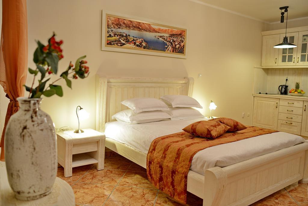 Apartments Kotor Old Town Exterior photo