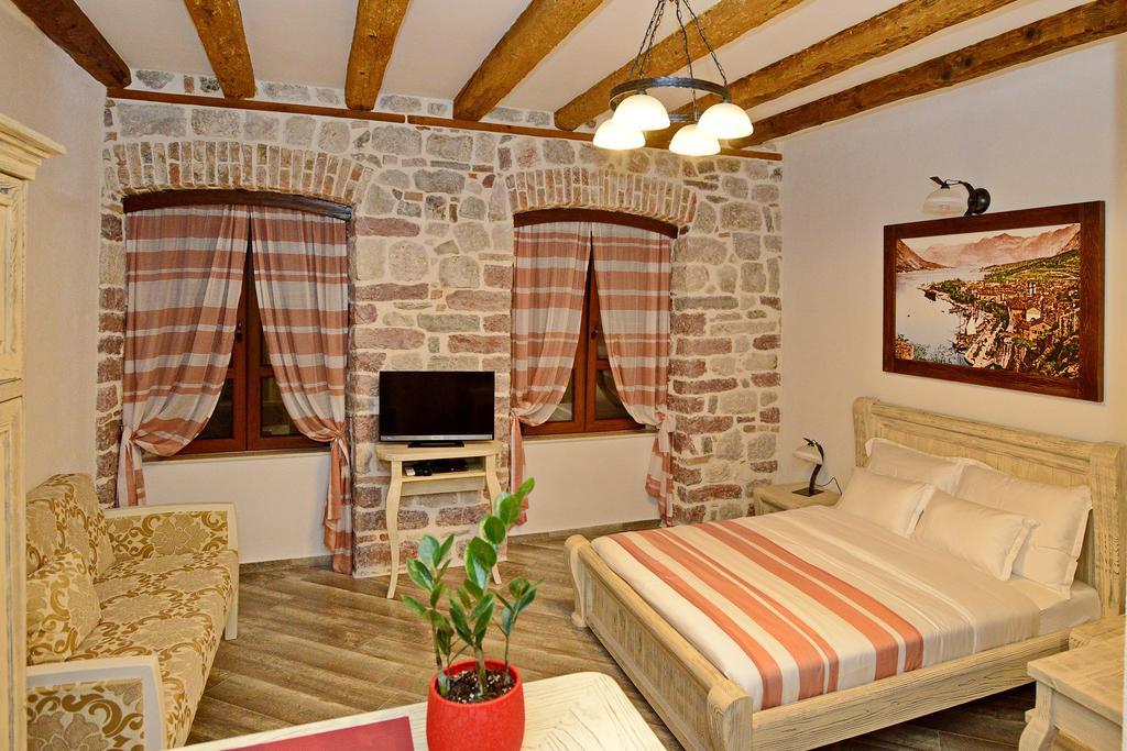Apartments Kotor Old Town Exterior photo