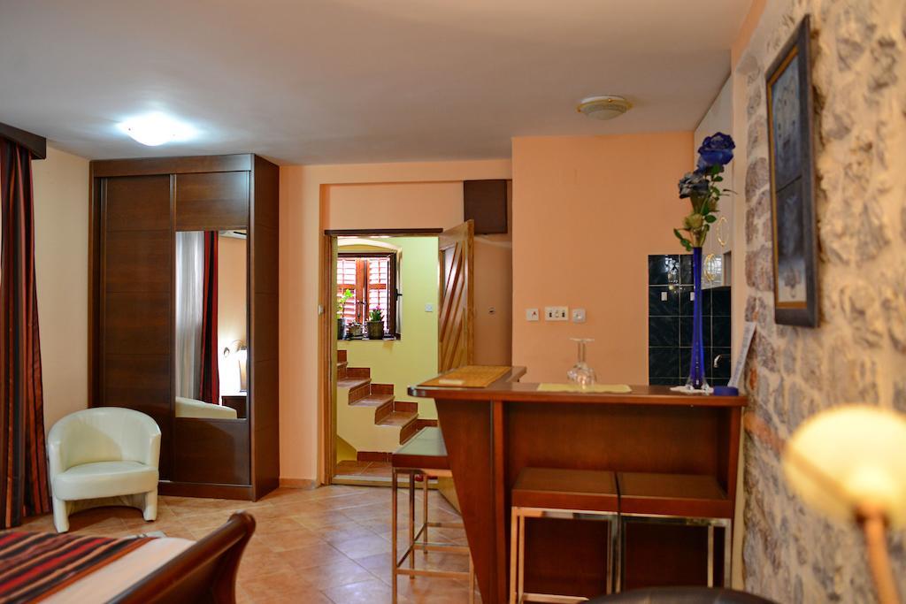 Apartments Kotor Old Town Exterior photo